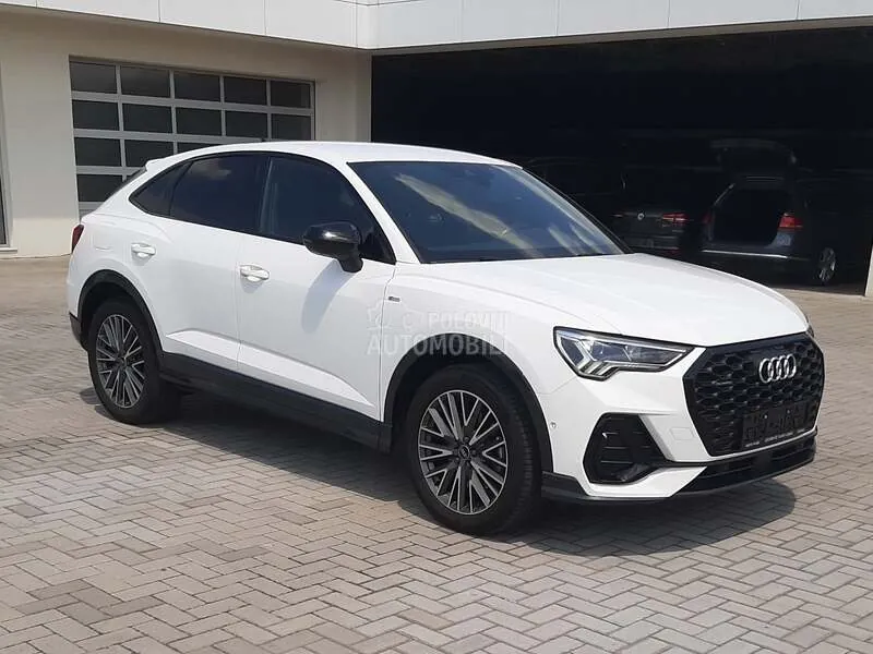 Audi Q3 2022 photo 2