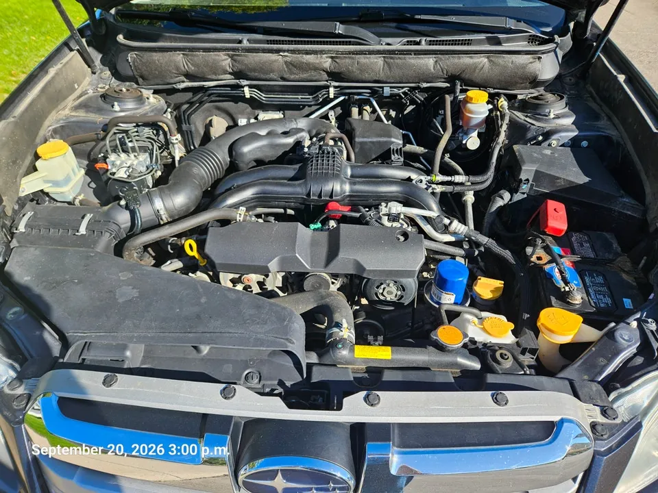 Subaru Outback 2013 photo 2