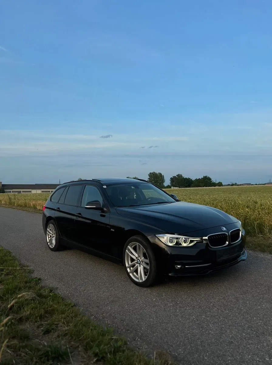 BMW 3 Series 2016 photo 2