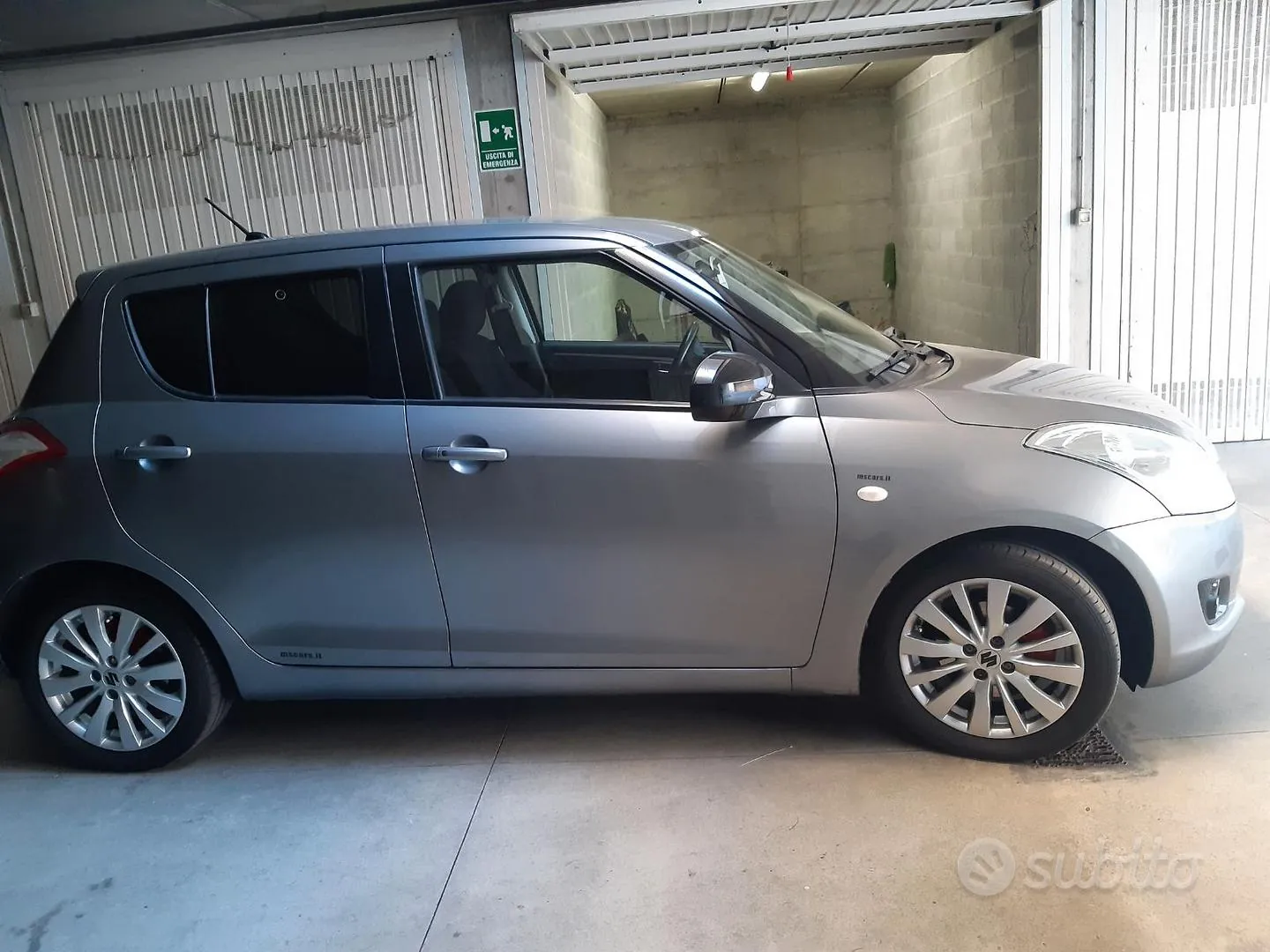 Suzuki Swift 2010 photo 4