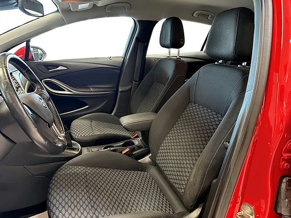 Opel Astra 2019 photo 4