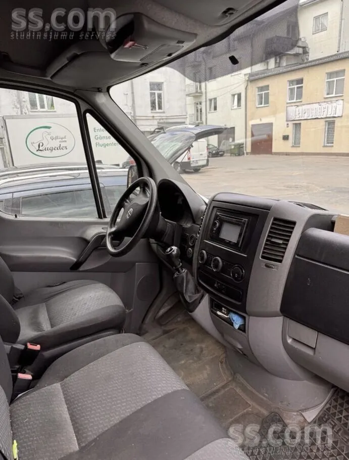 Volkswagen Crafter 2011 photo 3