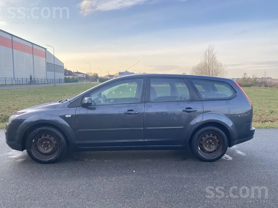 Ford Focus 2007 photo 2