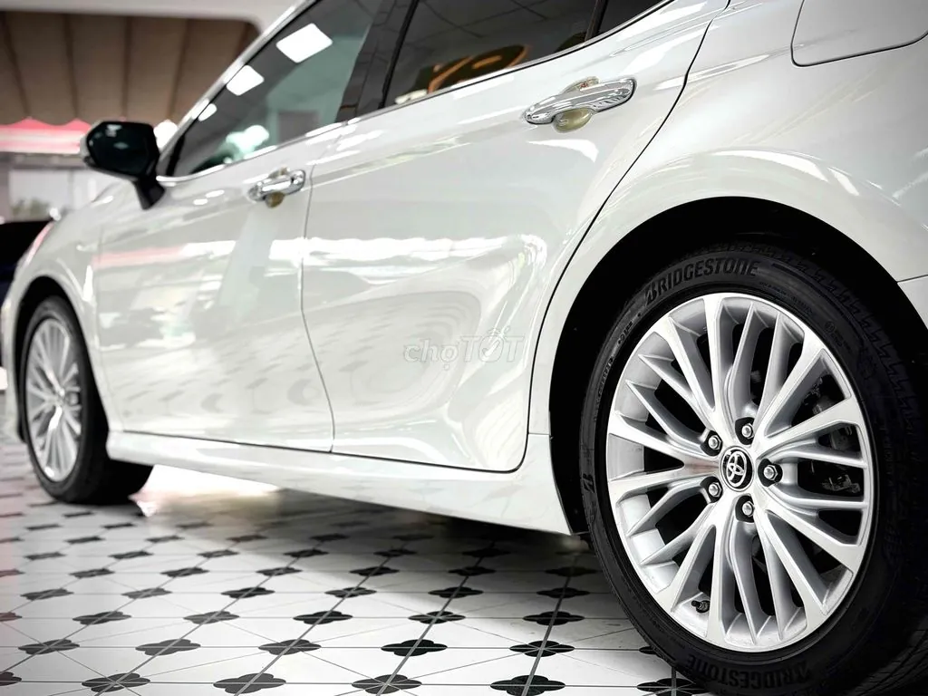 Toyota Camry 2021 photo 4