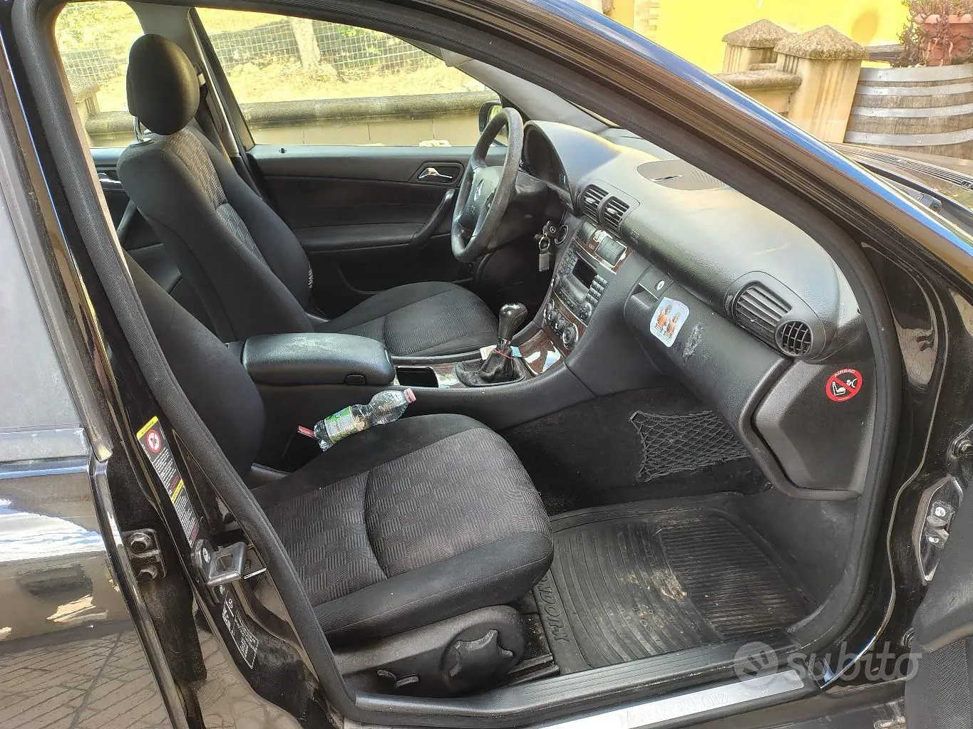 Mercedes-Benz C-Class 2005 photo 2