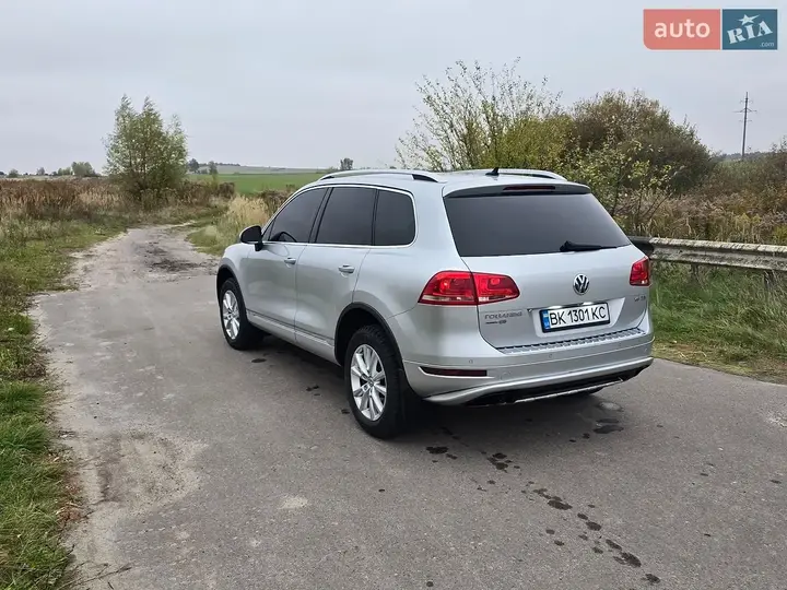 Volkswagen Touareg 2010 photo 5