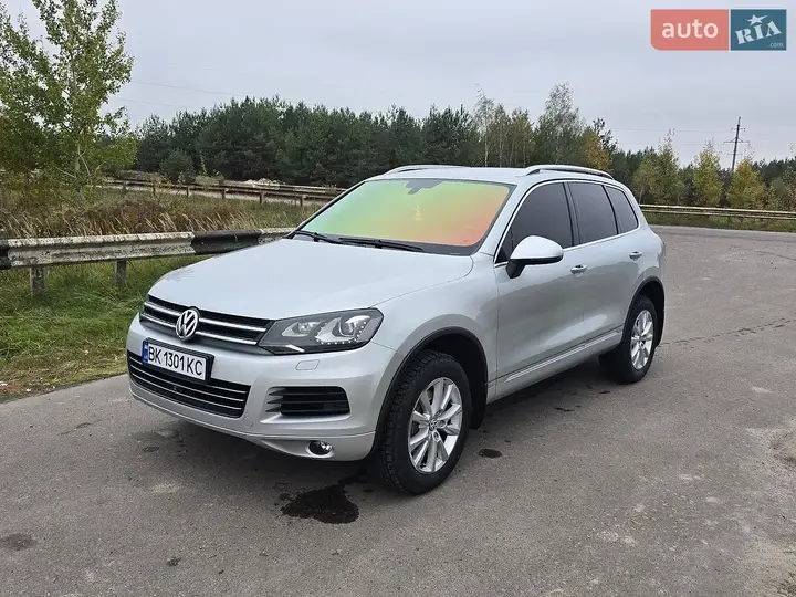 Volkswagen Touareg 2010 photo 2