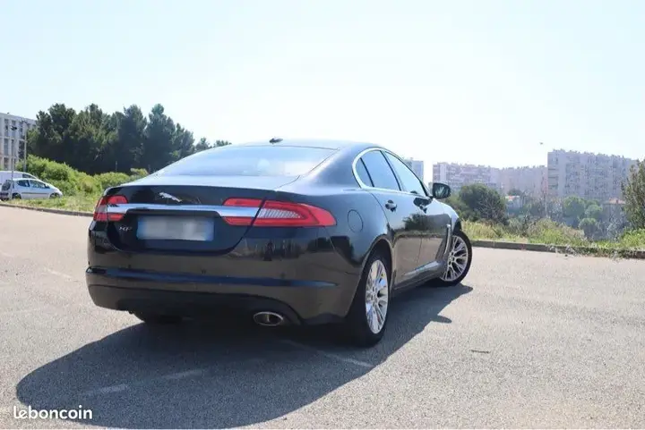Jaguar Xf 2012 photo 2