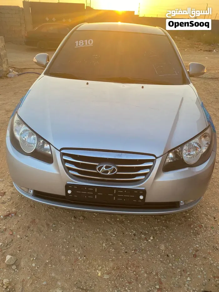 Hyundai Avante 2010 photo 2