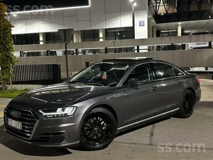 Audi A8 2018 photo 2