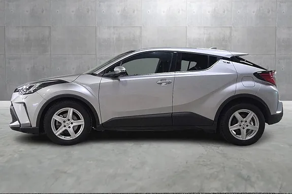 Toyota C-Hr 2023 photo 2