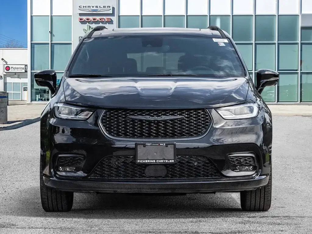 Chrysler Pacifica 2026 photo 2
