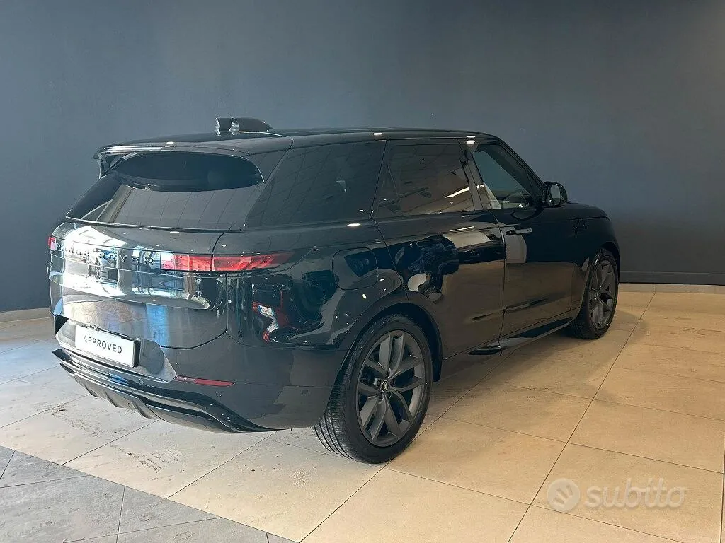 Land Rover Range Rover Sport 2024 photo 4