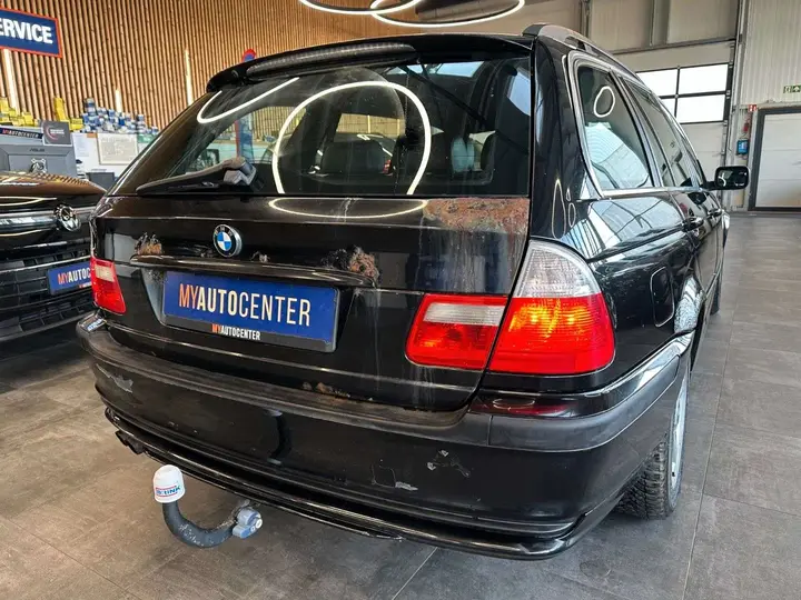 BMW 320I Touring 2005 photo 2