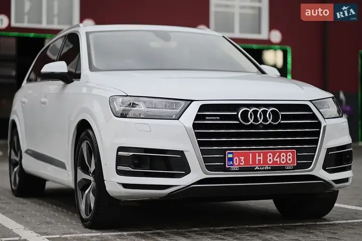 Audi Q7 2015 photo 4