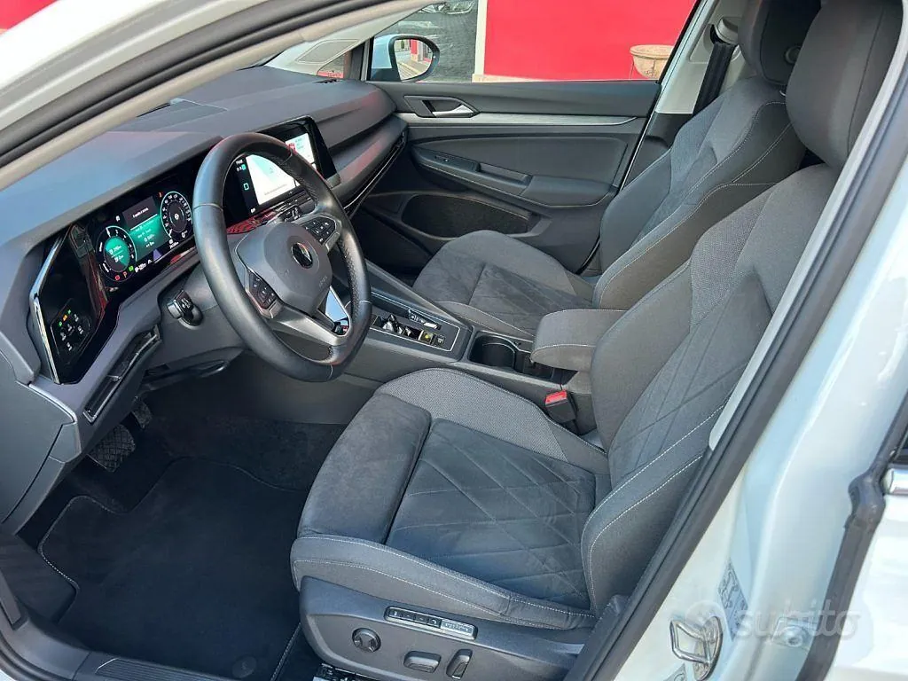 Volkswagen Golf 2022 photo 5