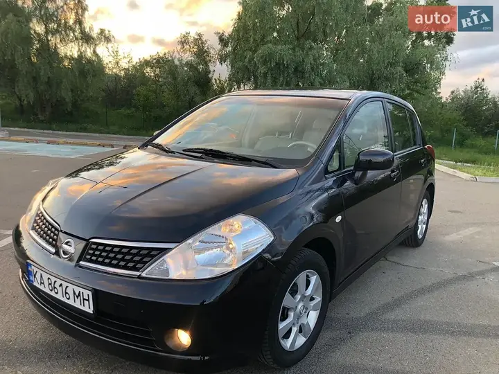 Nissan Tiida 2008 photo 3