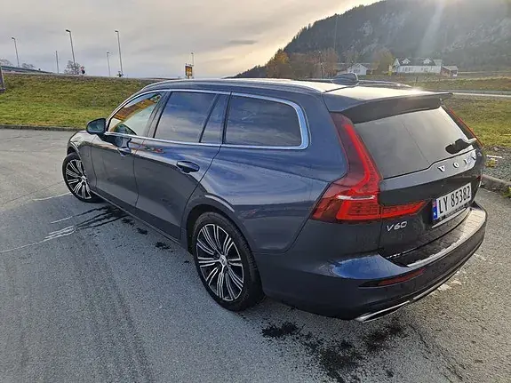 Volvo V60 2020 photo 2