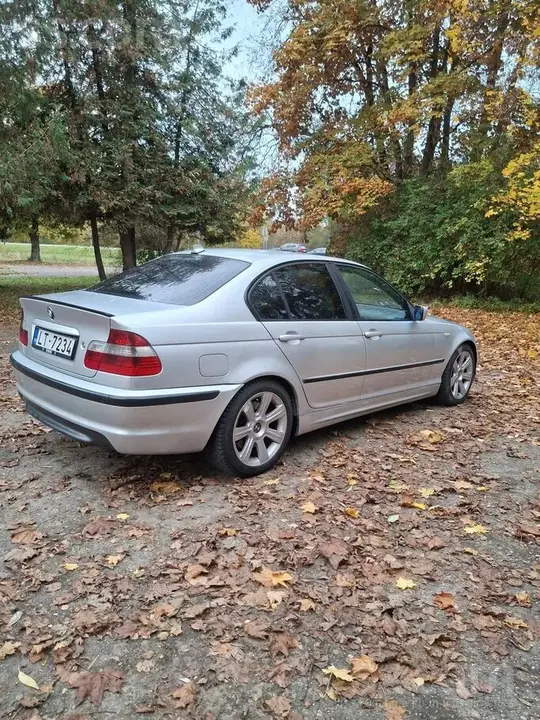 BMW E46 2003 photo 3