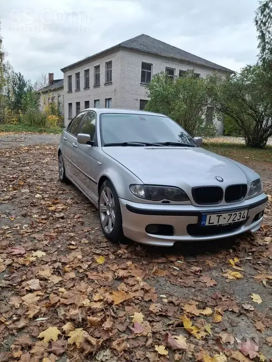 BMW E46 2003 photo 2