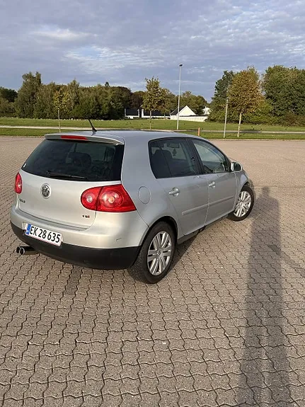 Volkswagen Golf 2008 photo 4