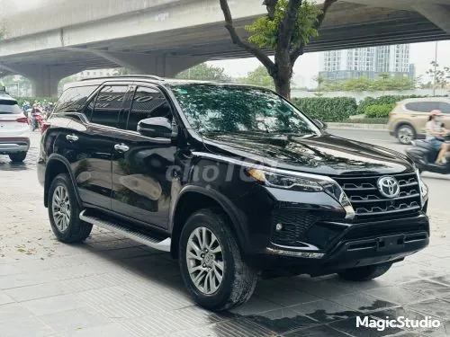 Toyota Fortuner 2022 photo 2