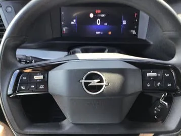 Opel Vivaro 2024 photo 2