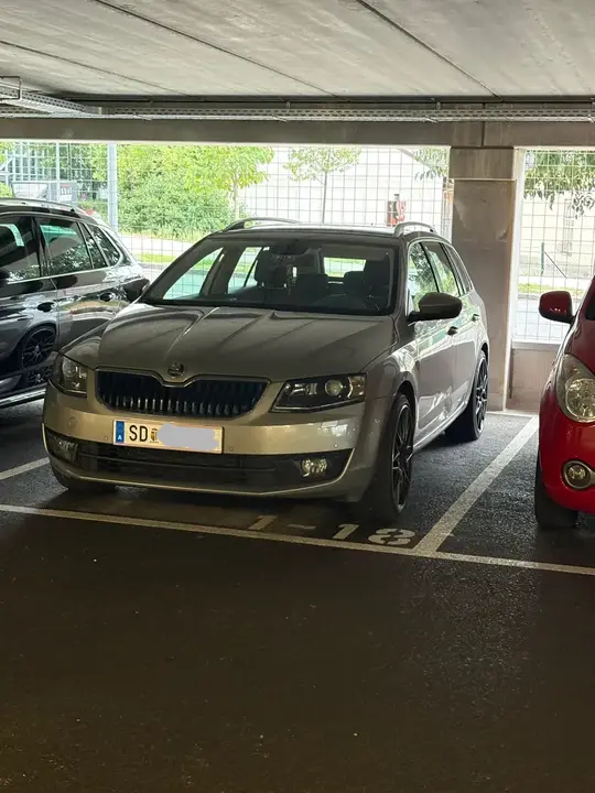 Skoda Octavia 2014 photo 2