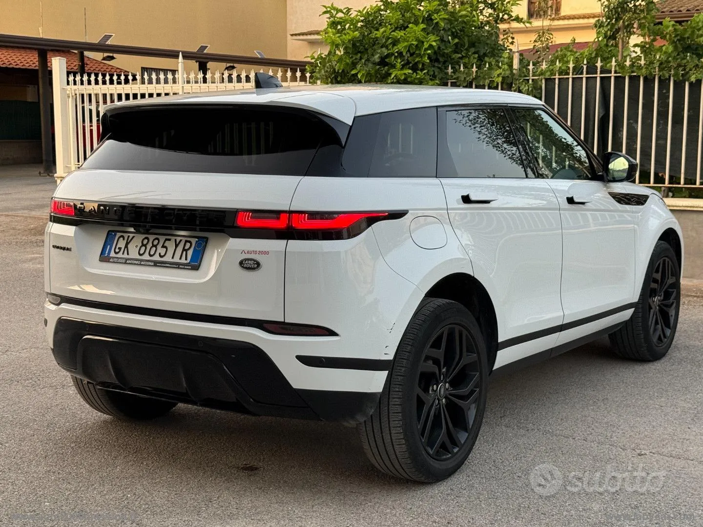 Land Rover Range Rover Evoque 2022 photo 4
