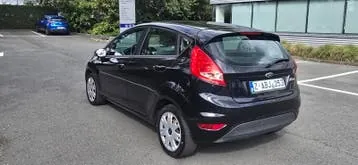 Ford Fiesta 2012 photo 3