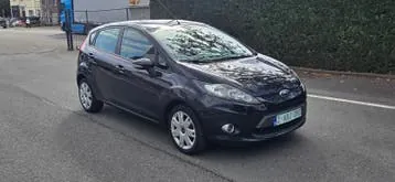 Ford Fiesta 2012 photo 2