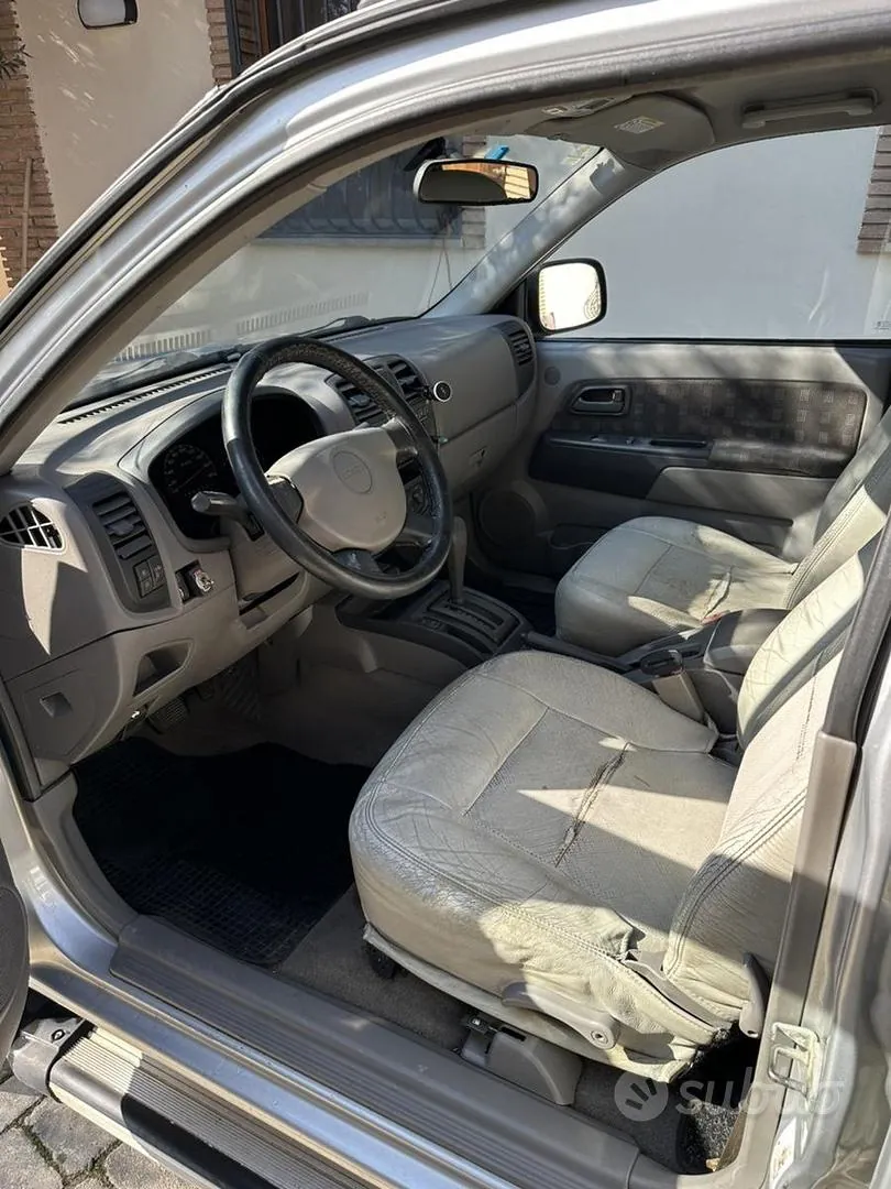 Isuzu D-Max 2004 photo 4