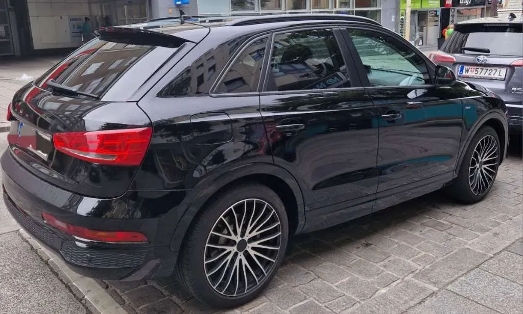 Audi Q3 2016 photo 2