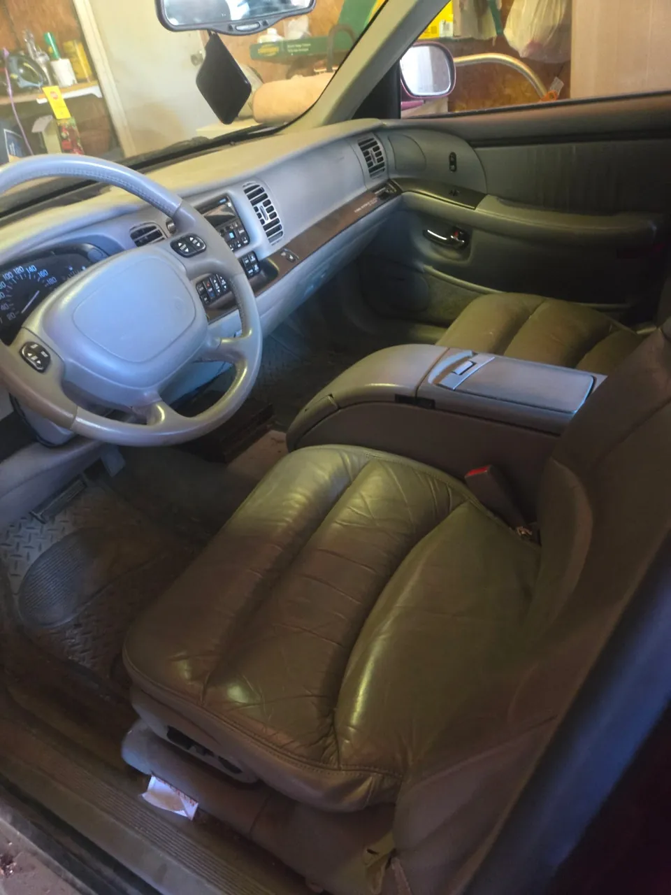 Buick Park Avenue 2000 photo 5