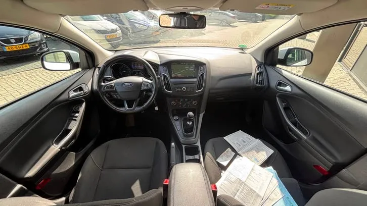 Ford Focus 2015 photo 3