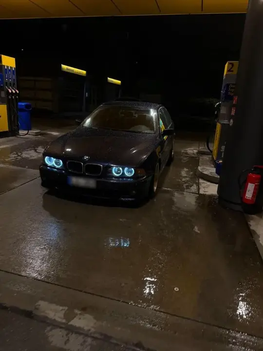 BMW 525I