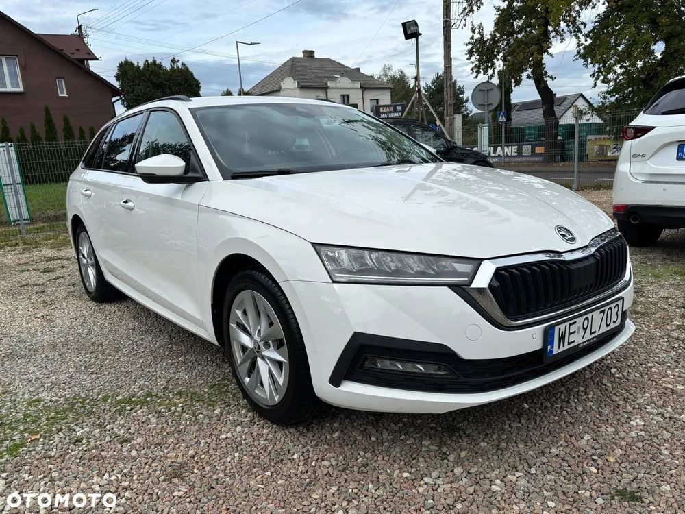Skoda Octavia 2023 photo 3