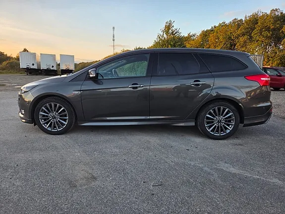 Ford Focus 2017 photo 5