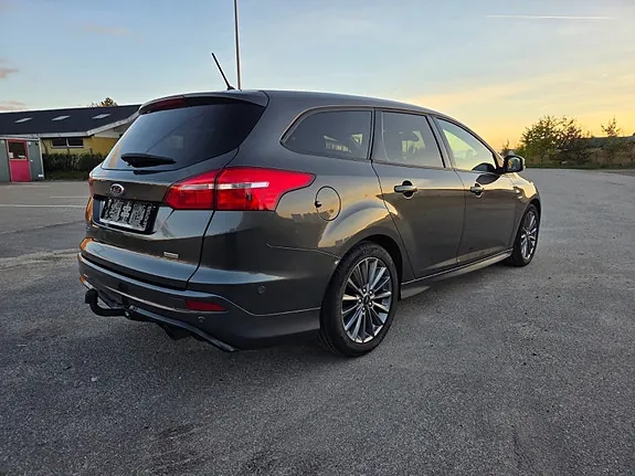 Ford Focus 2017 photo 3