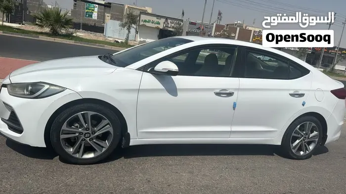 Hyundai Elantra 2019 photo 4