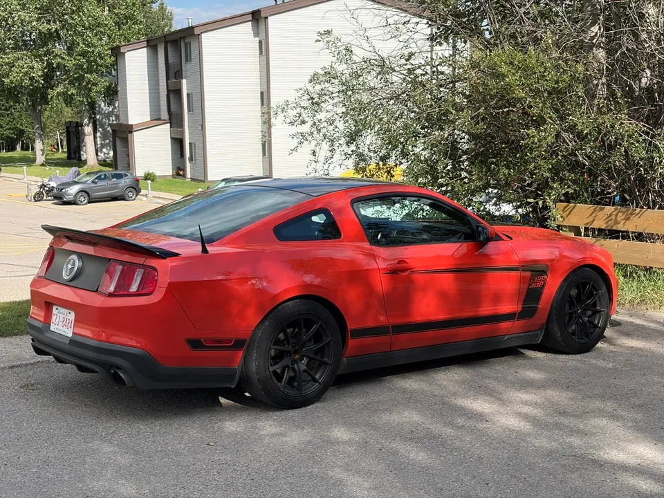 Ford Mustang 2012 photo 4