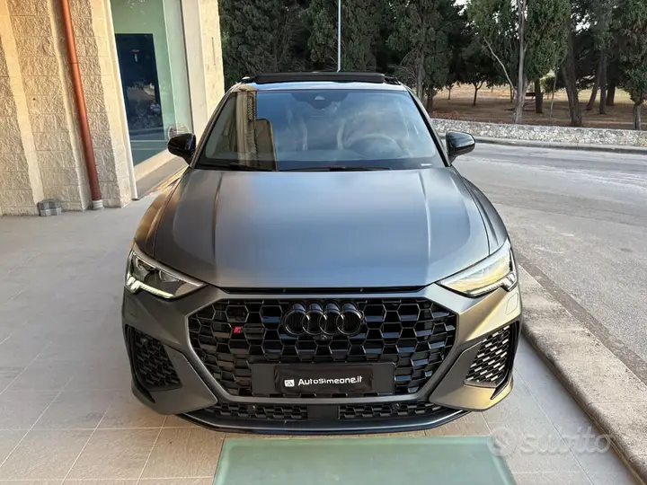 Audi Q3 2023 photo 2