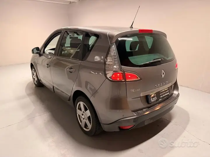 Renault Scenic 2015 photo 4