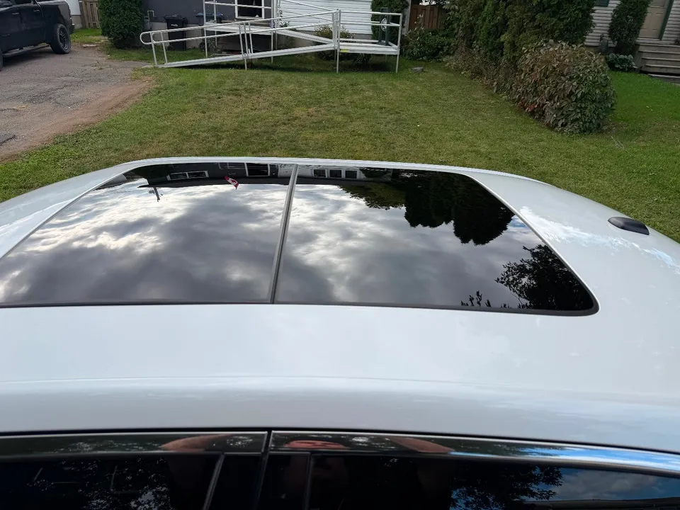 Chrysler 300C 2015 photo 4