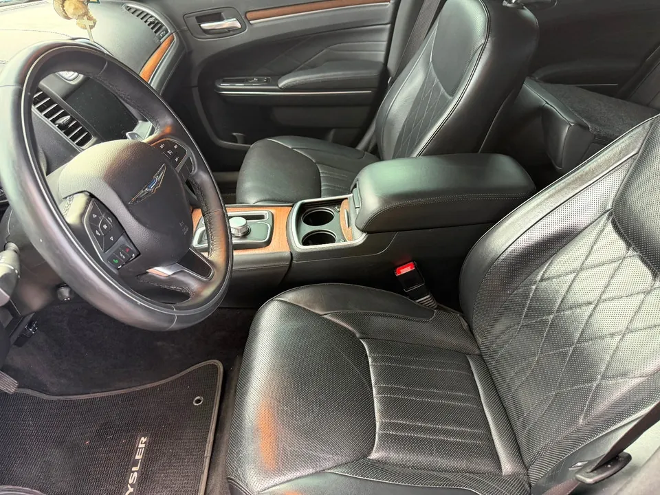 Chrysler 300C 2015 photo 5