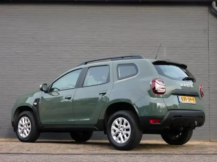 Dacia Duster 2023 photo 4