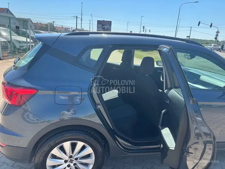 Seat Arona 2023 photo 4