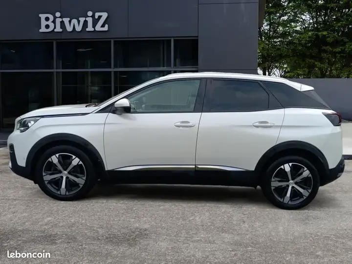 Peugeot 3008 2018 photo 2