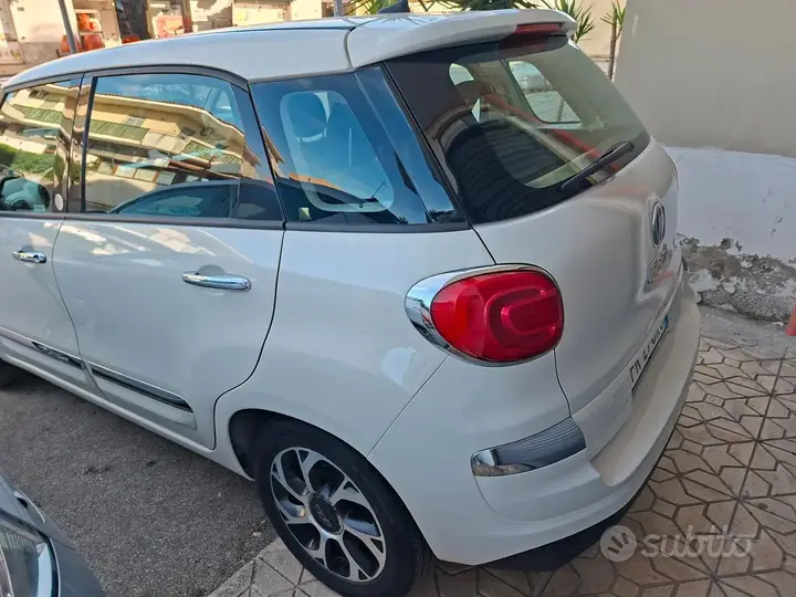 Fiat 500L 2018 photo 2