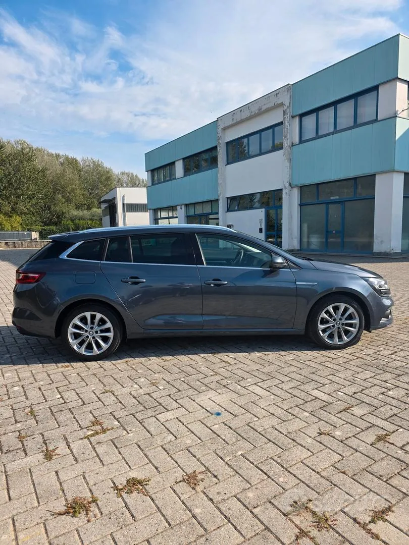 Renault Megane 2017 photo 4